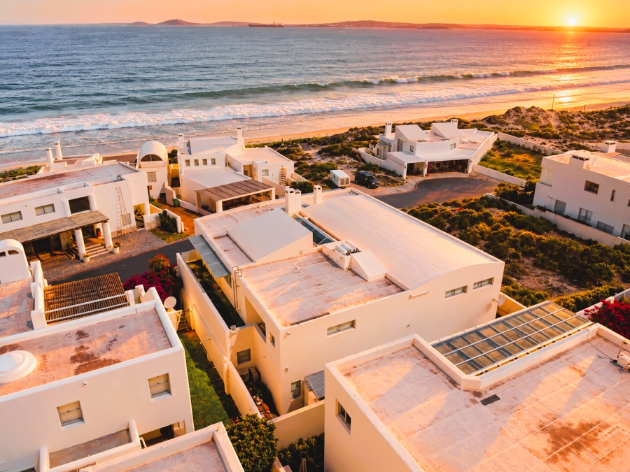 4 Bedroom Property for Sale in Paradise Beach Western Cape